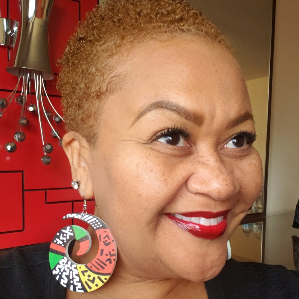 Meet your Posher, Lakisha